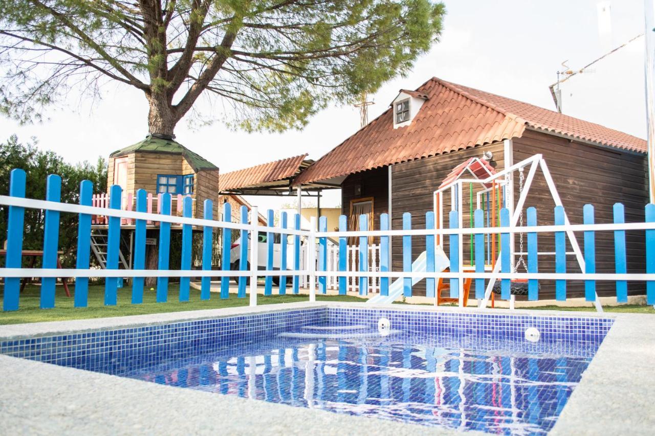 Bungalow Perotonar Ideal Para Familia Con Ninos Ла-Пуэбла-де-Касалья Экстерьер фото